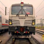 251443-جرار-البضائع-بشبكة-القطار-الكهربائي-السريع-(1)