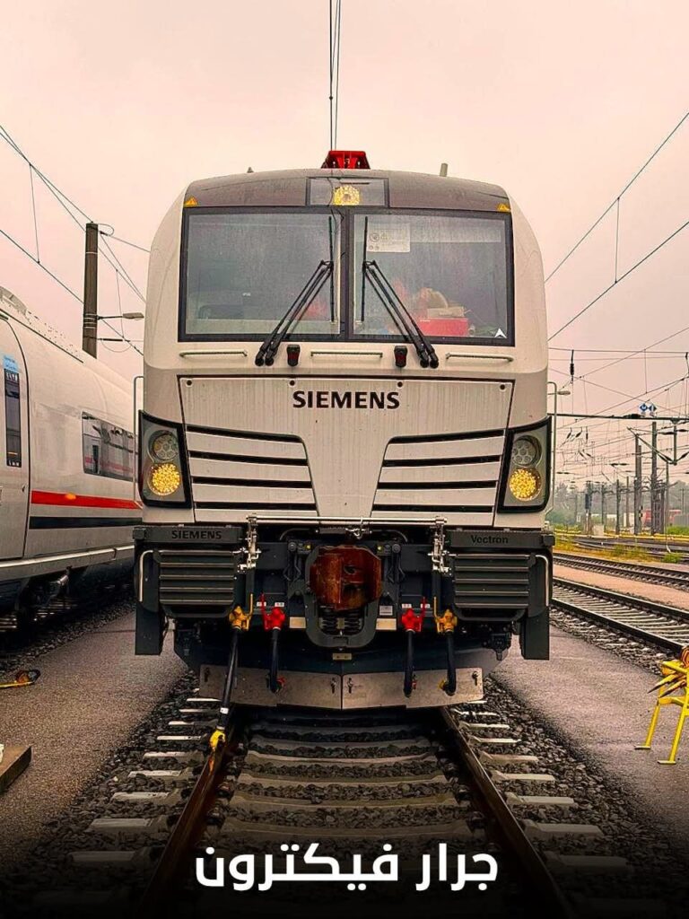 251443-جرار-البضائع-بشبكة-القطار-الكهربائي-السريع-(1)